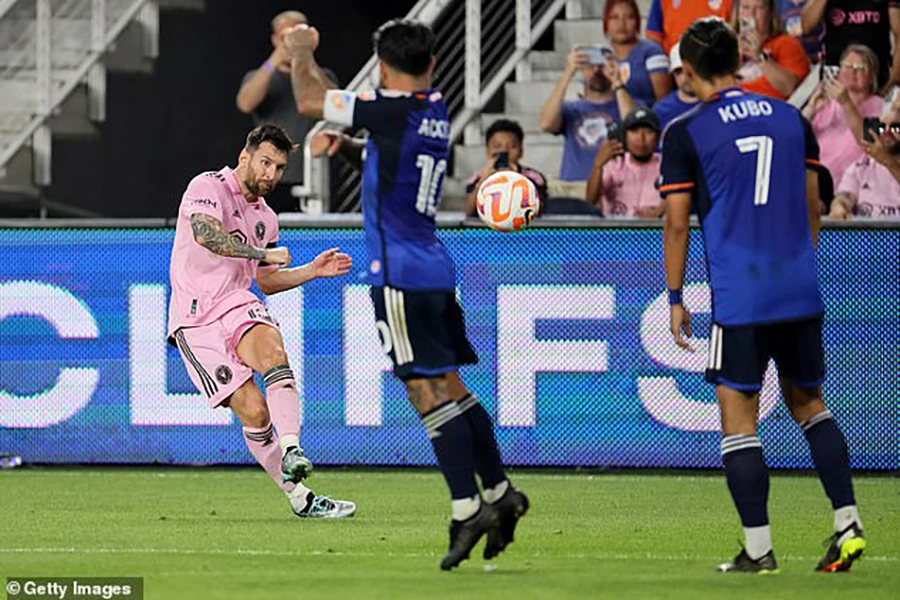 Messi kiến tạo siêu đỉnh giúp Inter Miami gỡ hòa 2-2. ẢNH: GETTY