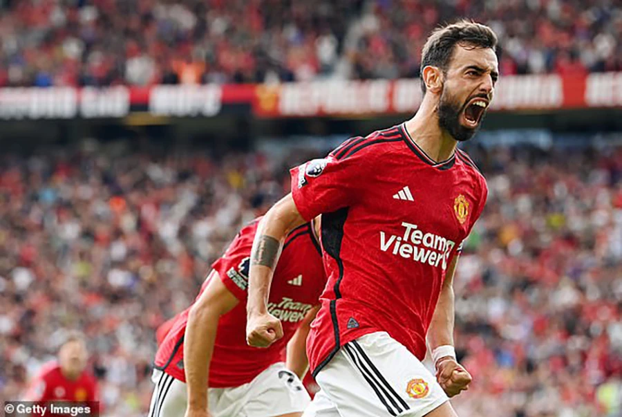 Bruno Fernandes ăn mừng bàn thắng quyết định của MU. ẢNH: GETTY