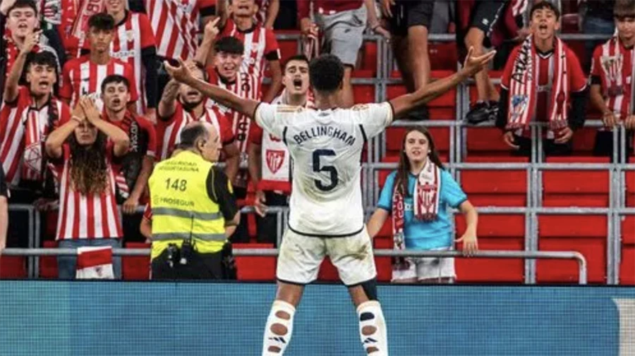 Bellingham liên tục ghi bàn cho Real Madrid nhưng anh là một tiền vệ. ẢNH: GETTY