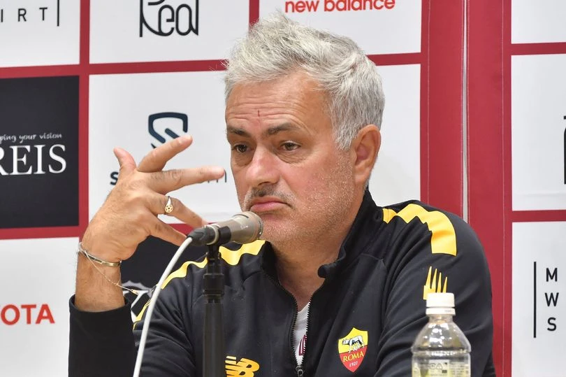 mourinho-as-roma.jpeg