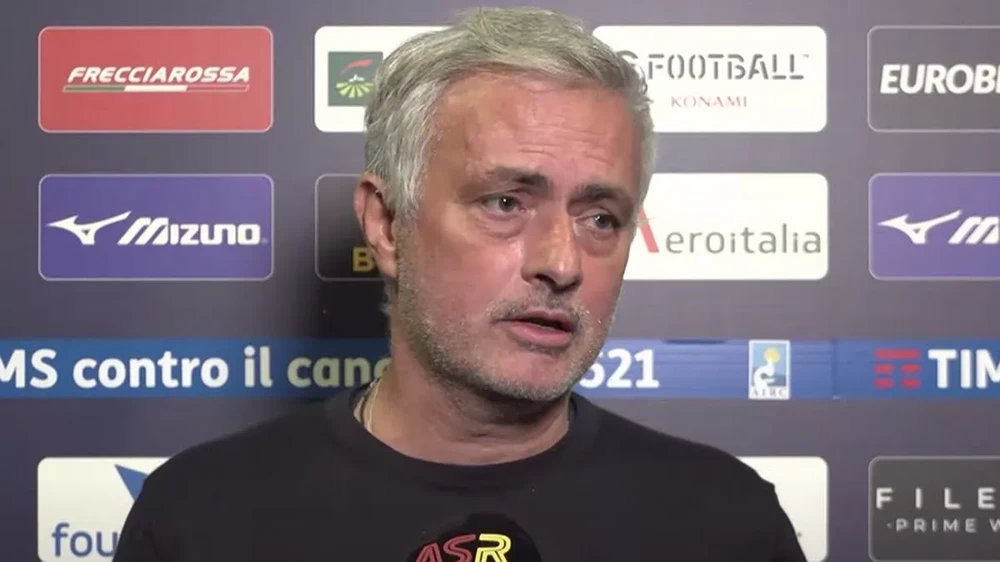 mourinho-as-roma.jpg