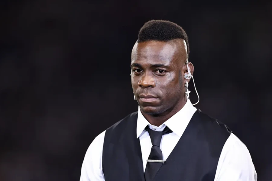 balotelli thoát chết