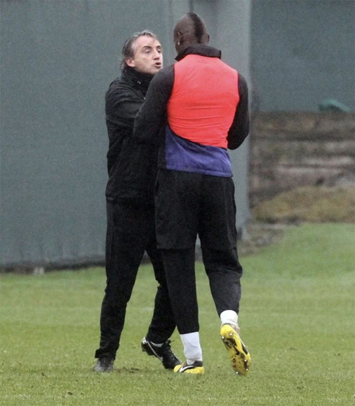Mancini-balotelli-man-city.png