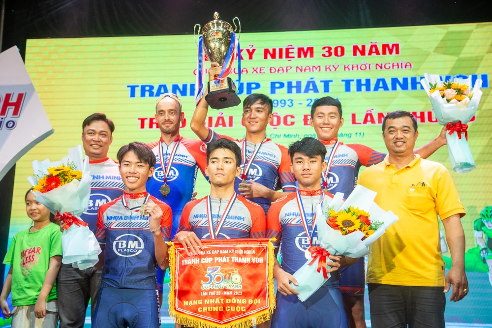 dua-xe-dap-nam-ky-khoi-nghia.jpeg
