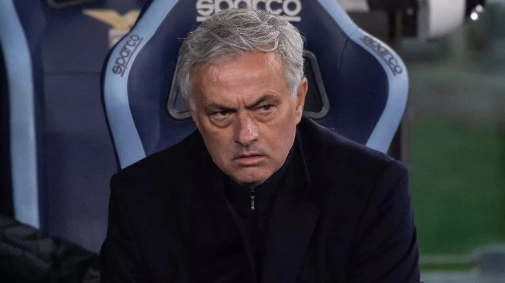 mourinho-as-roma.jpg