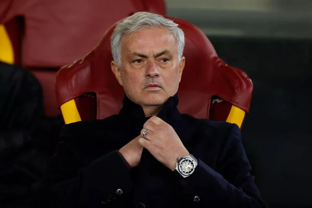 mourinho-as-roma.jpg