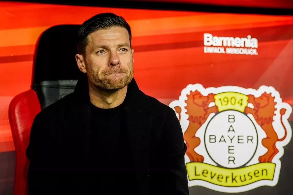 xabi-alonso-bayer-leverkusen.jpg