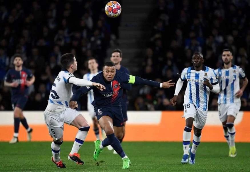PSG, Bayern Munich vào Tứ kết Champions League