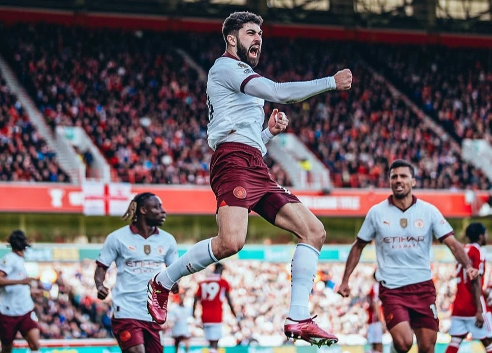 Nhọc nhằn hạ Nottingham, Man City tiếp tục tạo áp lực cho Arsenal trong cuộc đua vô địch
