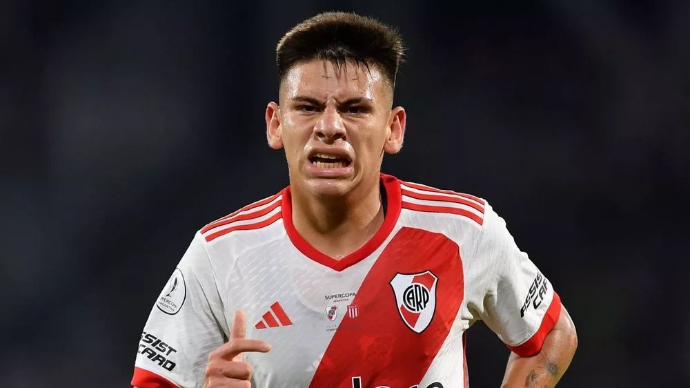 man city, Claudio Echeverri