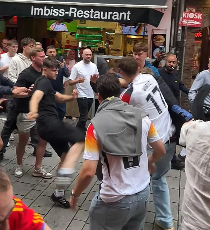 ẩu đả dữ dội, Anh, Đức, euro 2024