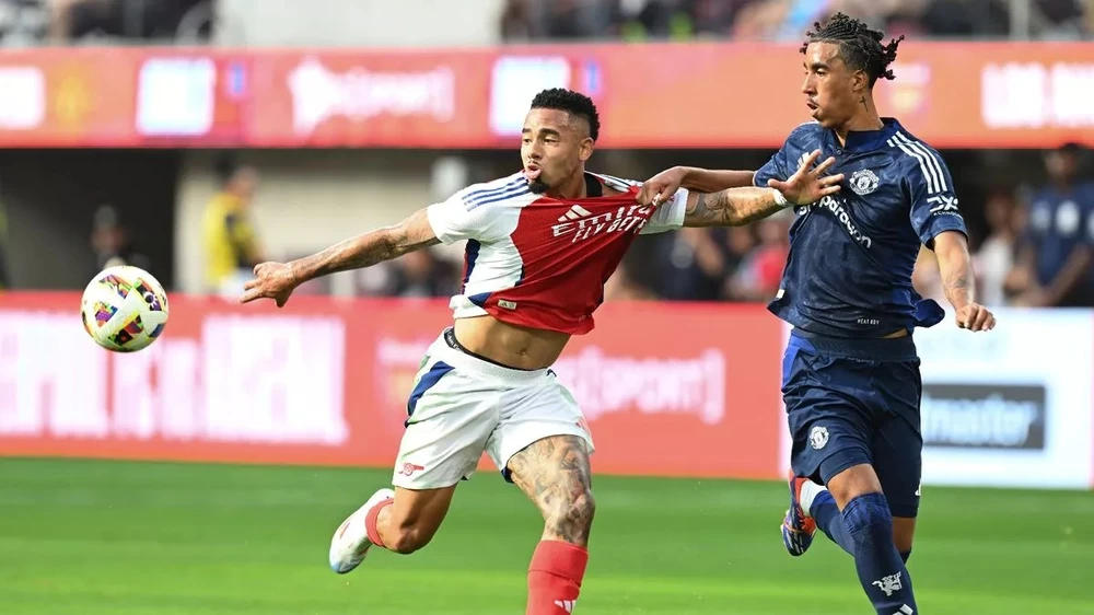 MU tăng tốc 2 vụ chuyển nhượng lớn,MU