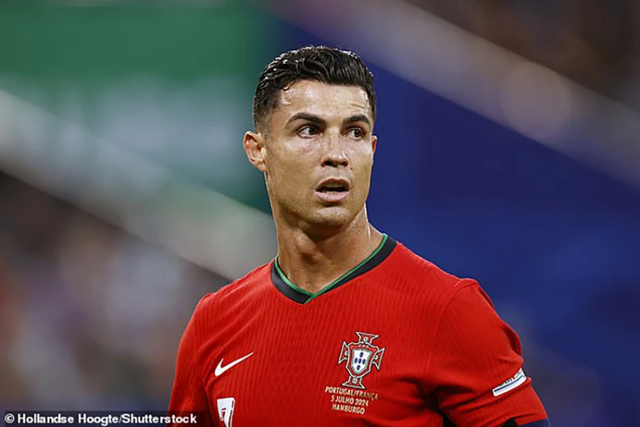 ronaldo-bo-dao-nha.jpg