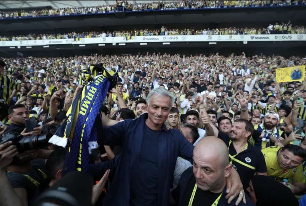 Fenerbache-jose-mourinho.png