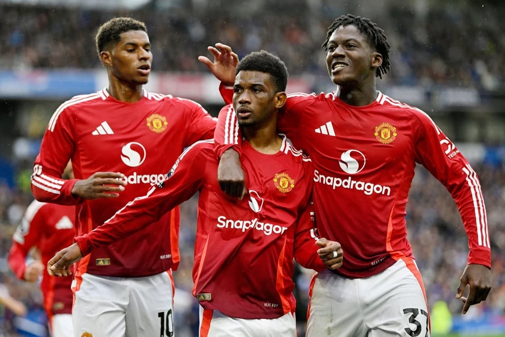 MU thua cay đắng phút chót