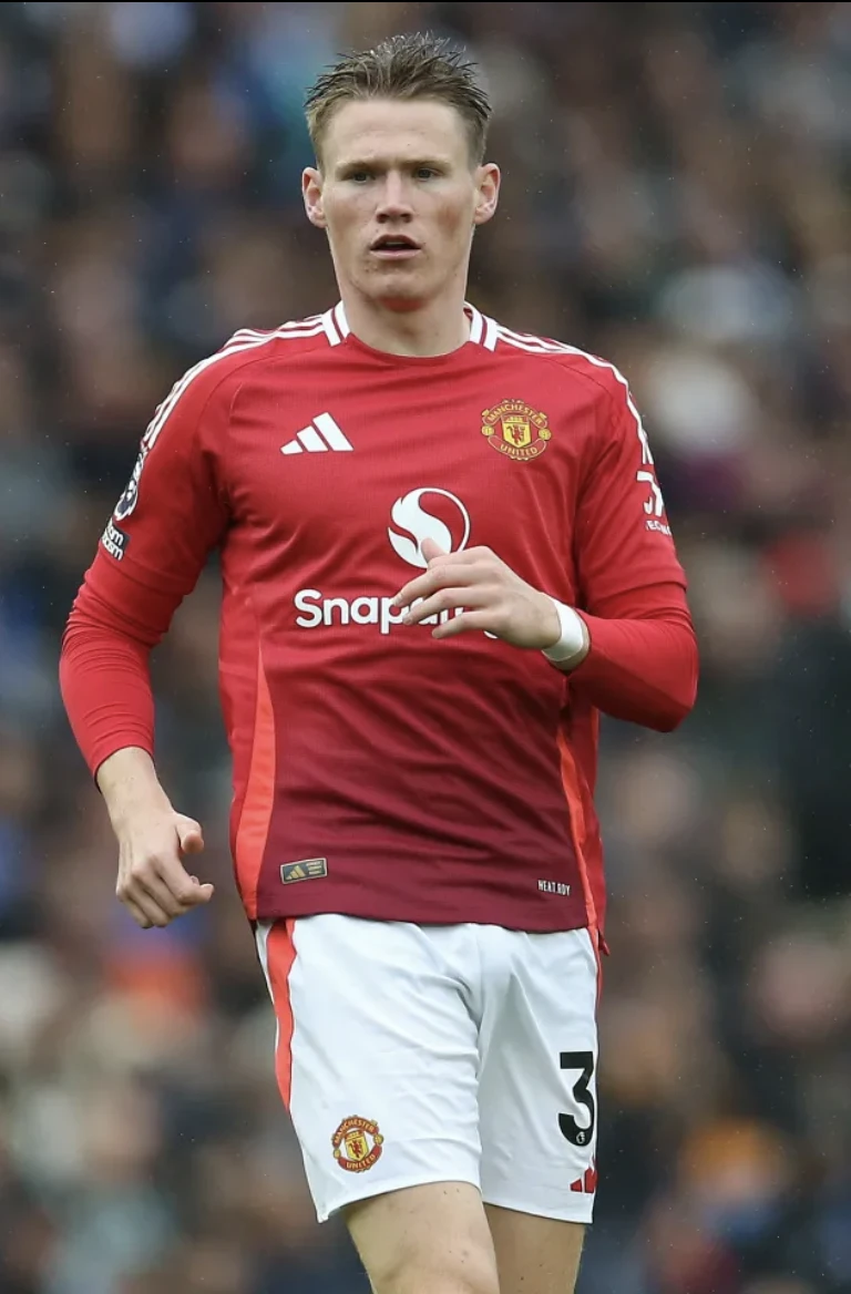 manchester-united-mctominay.png