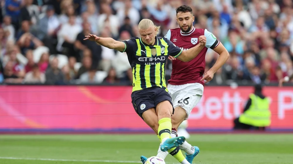 Haaland cân bằng kỷ lục của Harry Kane