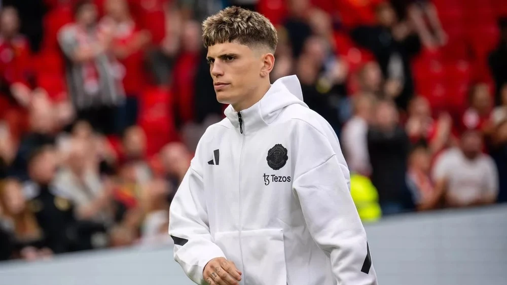 Garnacho chỉ trích người hâm mộ MU