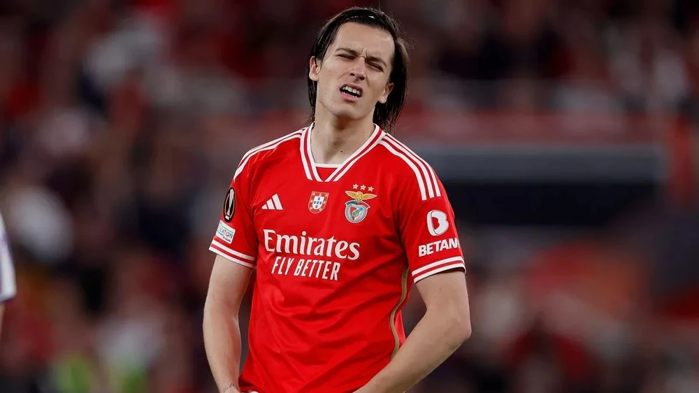 Ngôi sao bị MU bán,MU