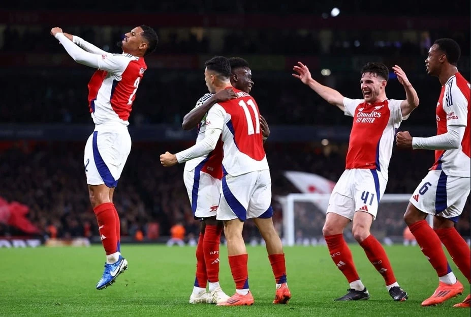 pháo thủ tạm chiếm ngôi đầu bảng,Arsenal,Premier League