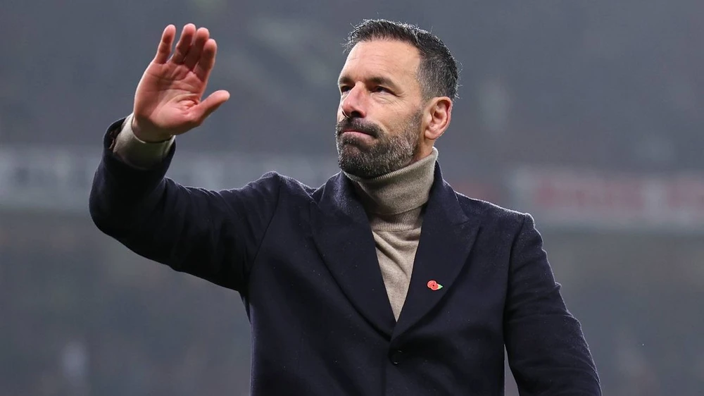 Van Nistelrooy bộc lộ bản chất thật,MU,VAN NISTELROOY