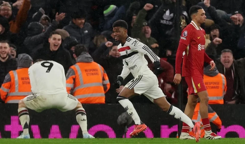 MU cầm hòa Liverpool