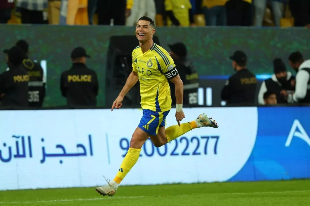 al-nassr-cristiano-ronaldo.jpg
