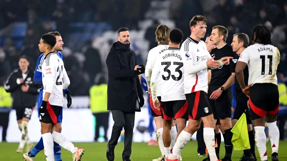 Van Nistelrooy bị phản đối,Van Nistelrooy