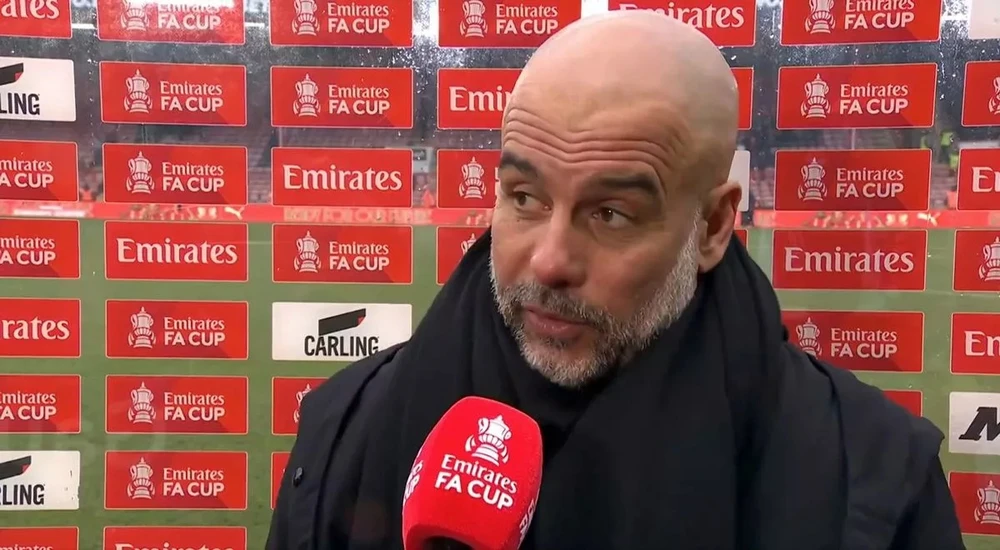 Pep Guardiola thừa nhận một ngôi sao Man City cứu ông khỏi bị sa thải,Man City,Pep Guardiola