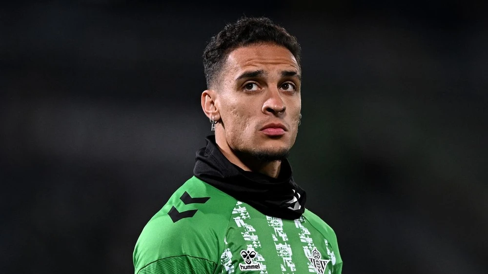 cầu thủ bị MU ruồng bỏ ra quyết định chuyển nhượng,MU