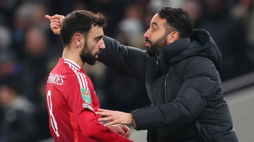 Amorim tiết lộ lối chơi đáng kinh ngạc của Bruno Fernandes,MU,BRUNO FERNANDES,AMORIM