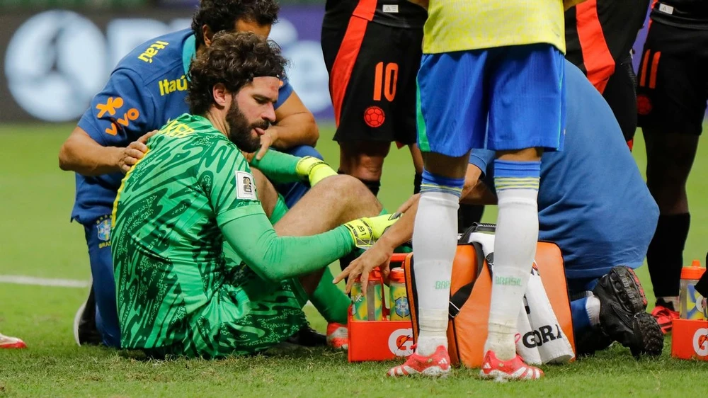 Liverpool cập nhật tình hình chấn thương kinh hoàng của Alisson,LIVERPOOL,ALISSON