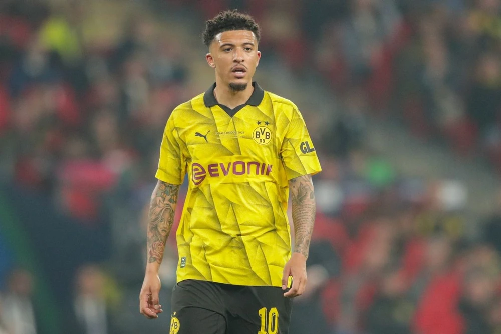 mu-borussia-dortmund-sancho.jpg