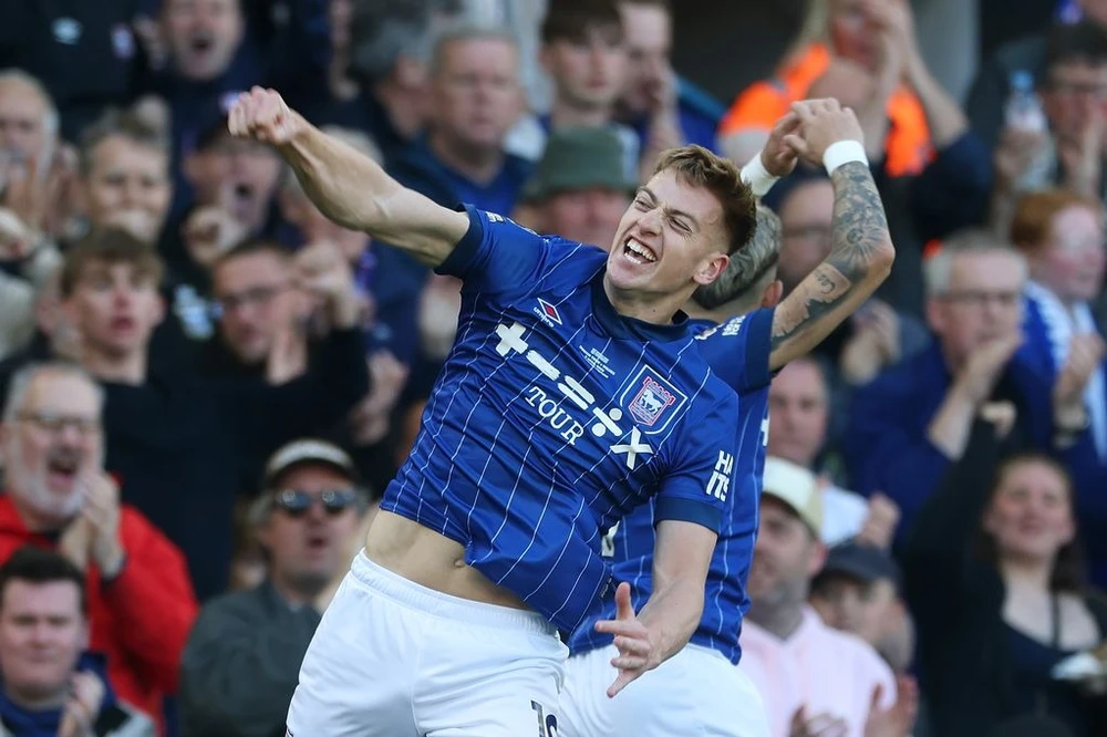 Amorim hoàn thiện danh sách chuyển nhượng 4 ngôi sao cho MU,MU,AMORIM