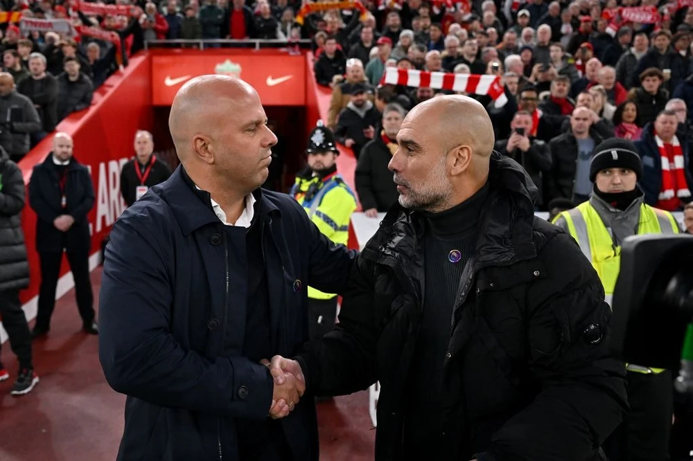 Liverpool hoàn tất thương vụ chiêu mộ Shaw từ Man City,LIVERPOOL,MAN CITY