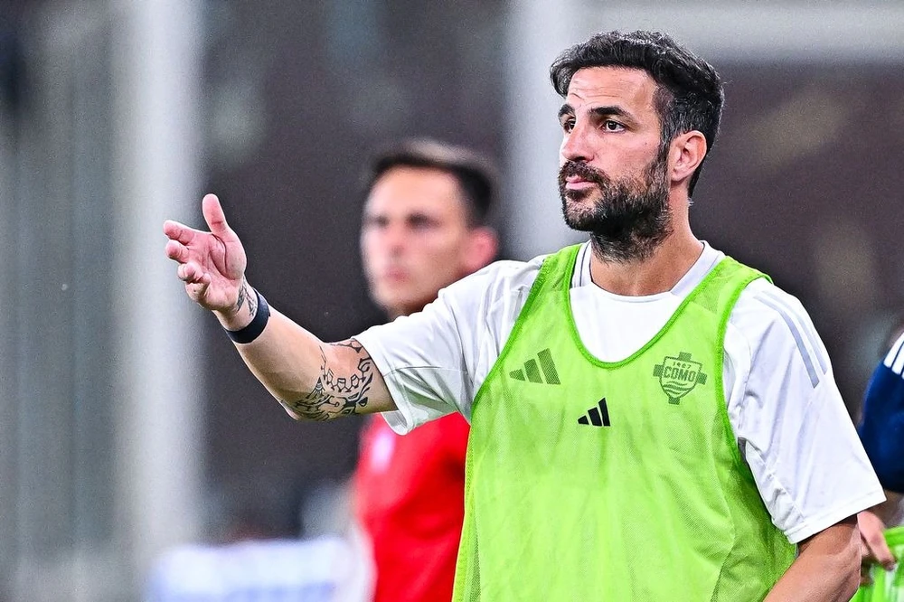 Fabregas buông lời cảnh báo MU,MU