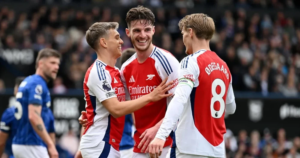 Arsenal không cần bung sức,arsenal