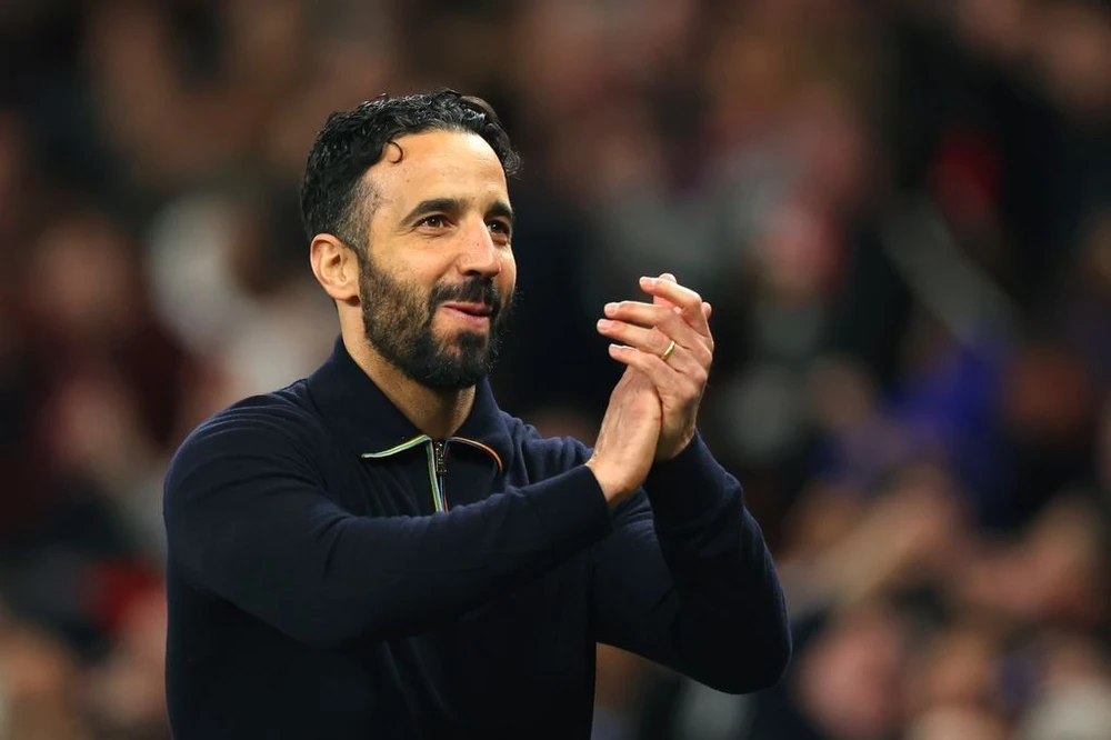 MU đặt hạn chót hoàn tất chiêu mộ 2 ngôi sao,MU