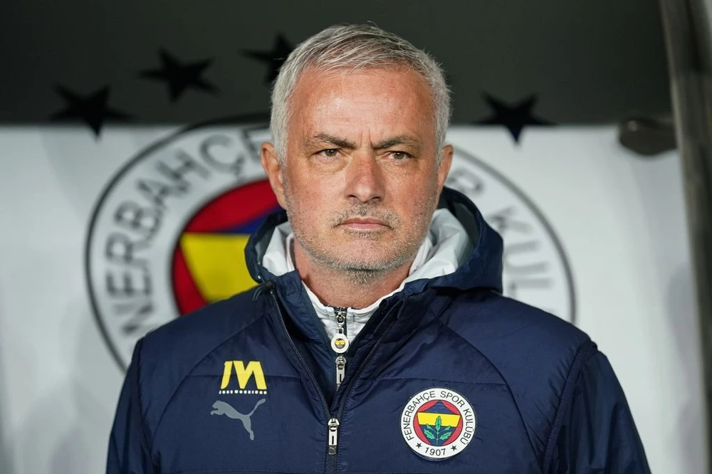 fenerbahce-jose-mourinho.jpg