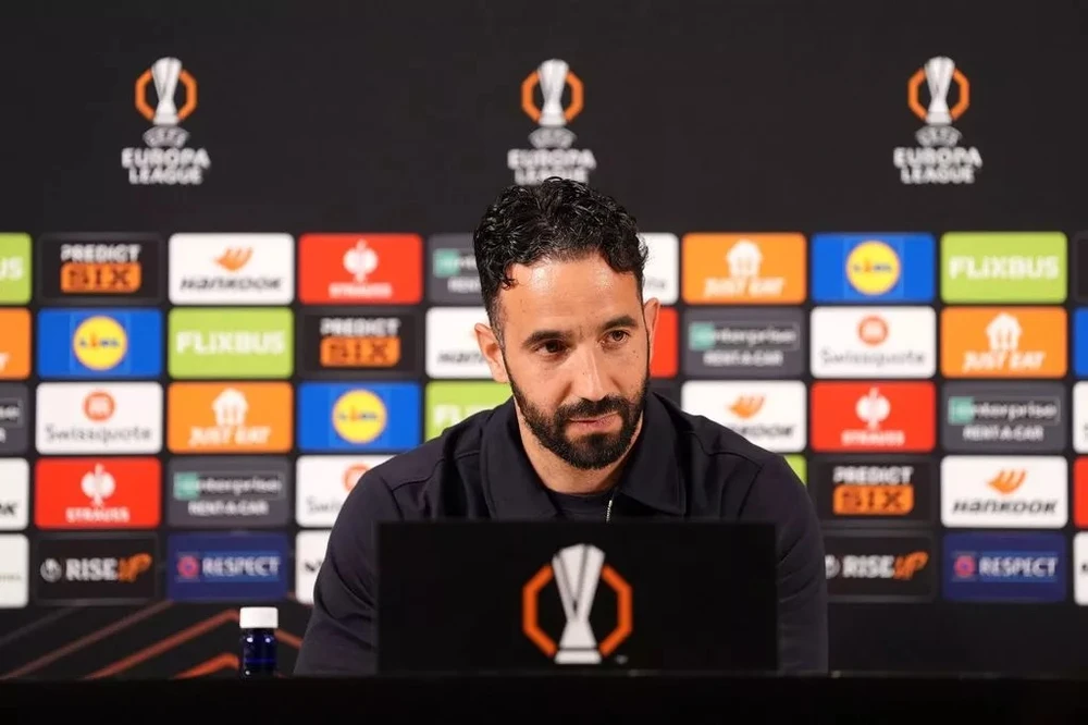 mùa giải không thể cứu vãn của MU,MU