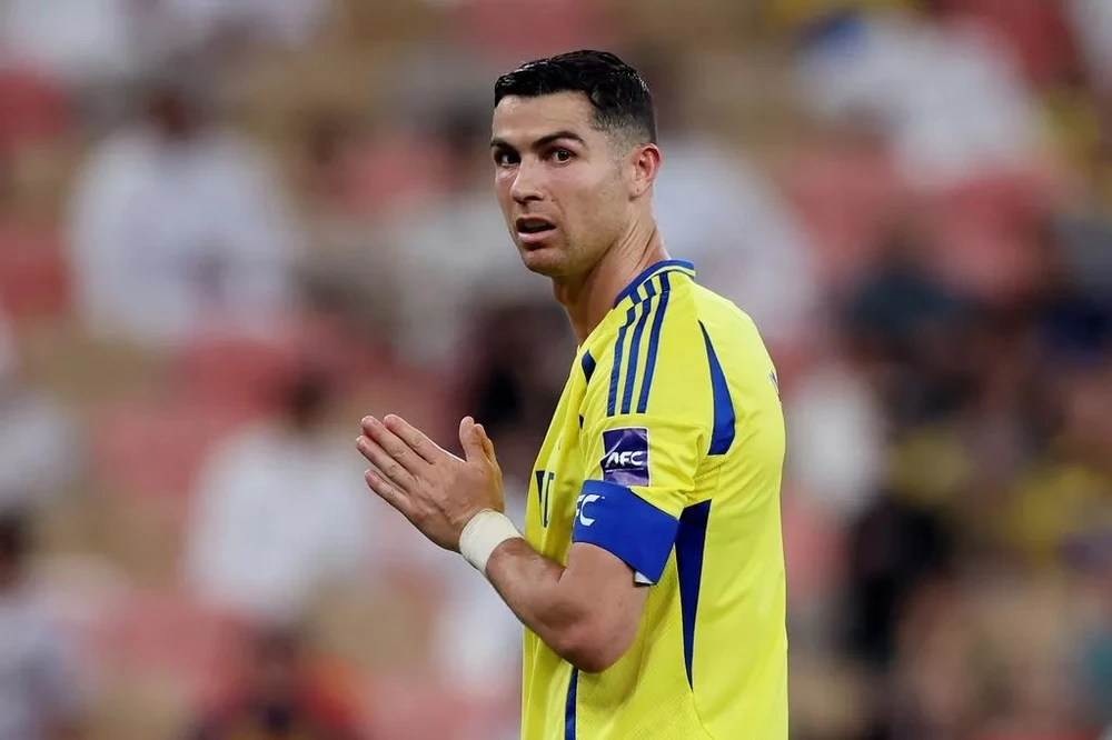 Ronaldo gửi tin nhắn cảm xúc sau khi chịu thêm nỗi đau,Ronaldo