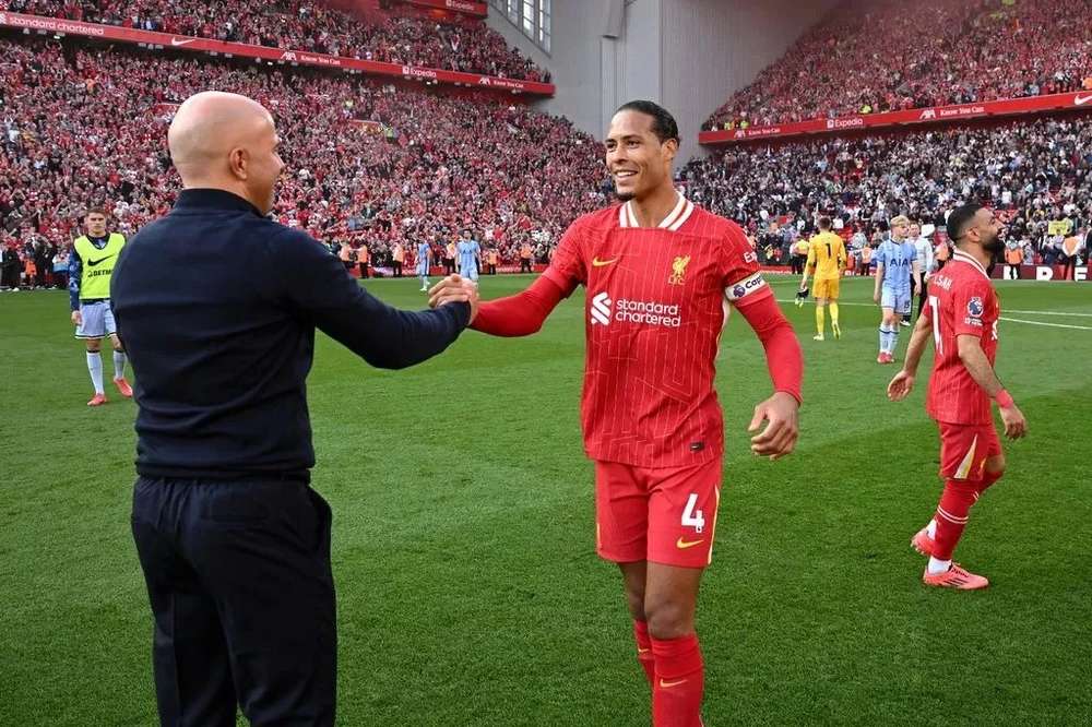 Van Dijk vẫn thua kém hậu vệ bị Mourinho gọi là rác rưởi,Van Dijk,Mourinho