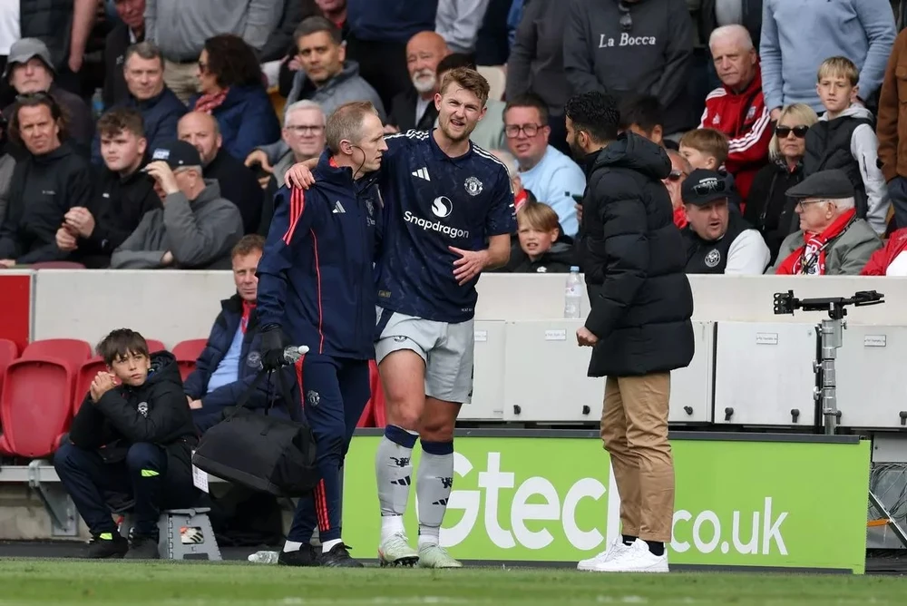 Amorim lo lắng về chấn thương nặng của trụ cột MU,MU,Amorim,De Ligt