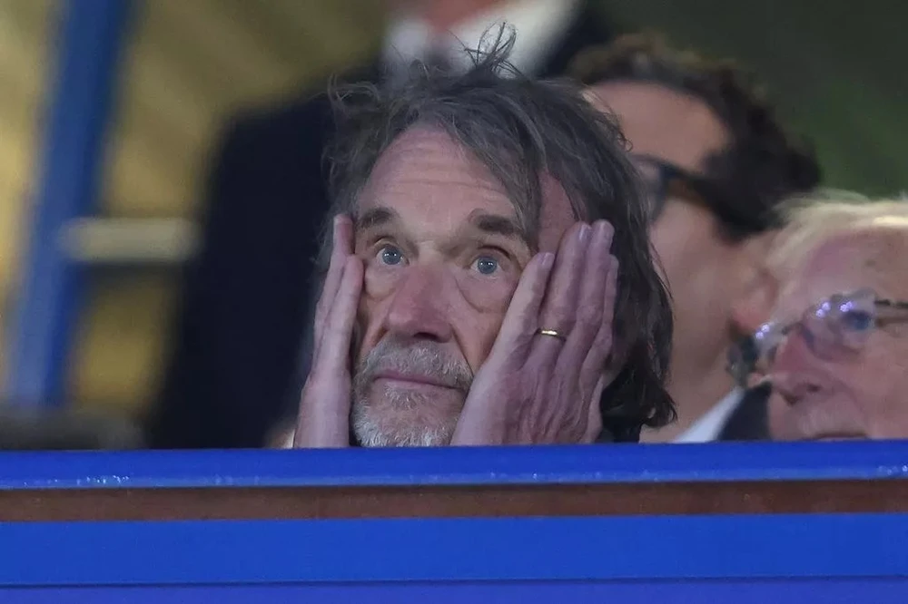 Ông chủ của MU mất 6,5 tỉ bảng Anh trong cú sốc lớn,MU