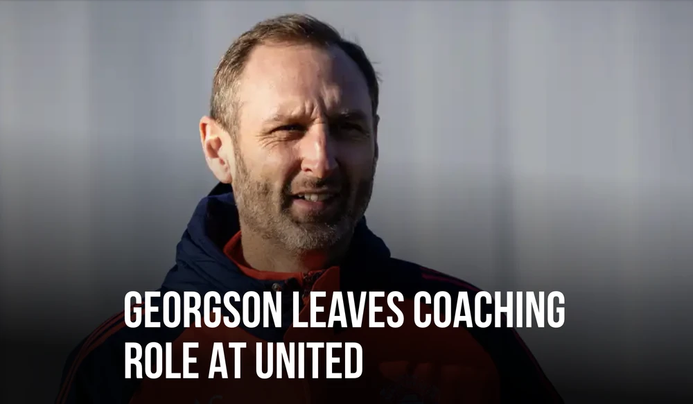 MU bất ngờ thông báo HLV của đội 1 ra đi,MU