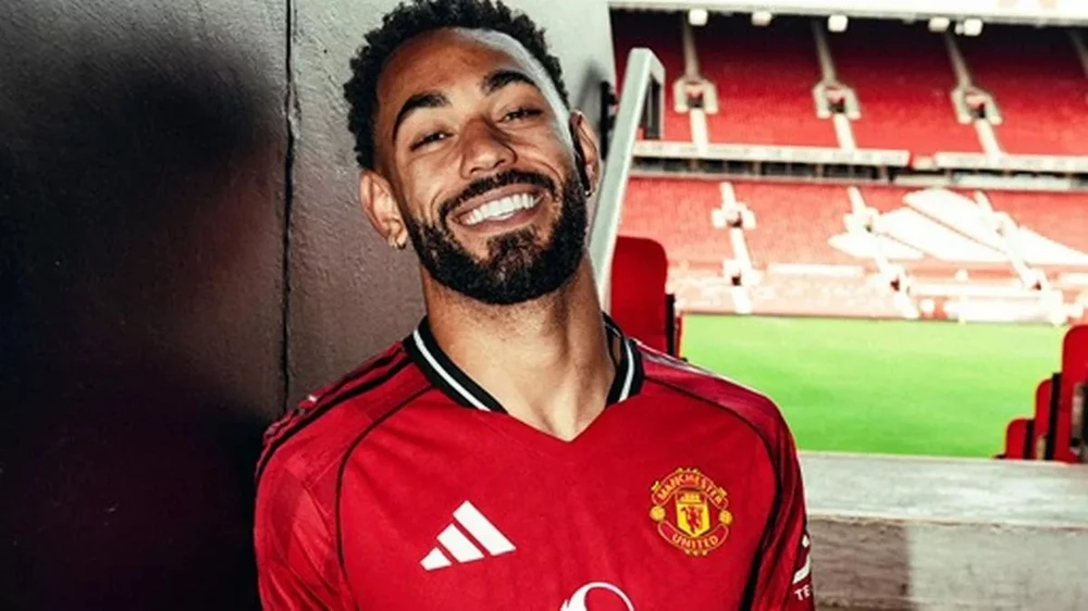 Tân binh của MU lên tiếng sau khi hoàn tất vụ chuyển nhượng bom tấn,MU