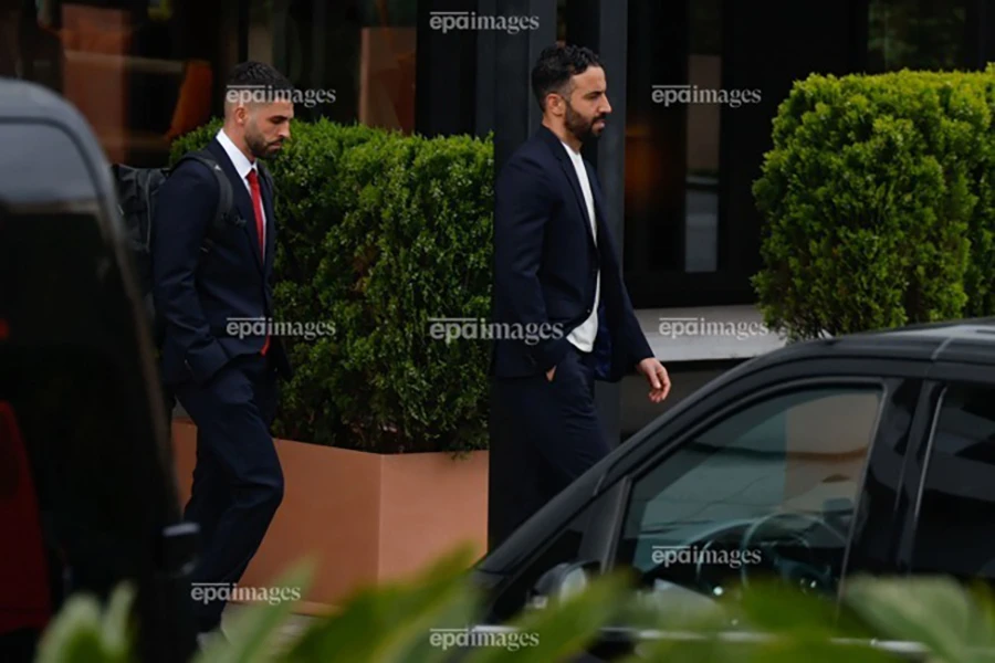 Amorim khiến các cầu thủ rơi nước mắt khi thông báo ra đi,Amorim