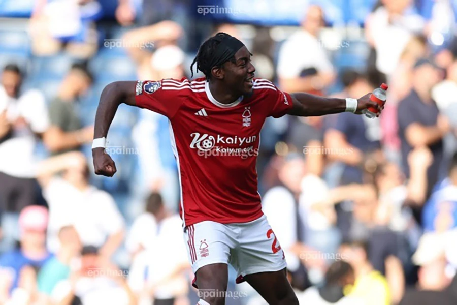 MU kiếm được hàng triệu USD từ phí bán cầu thủ,MU