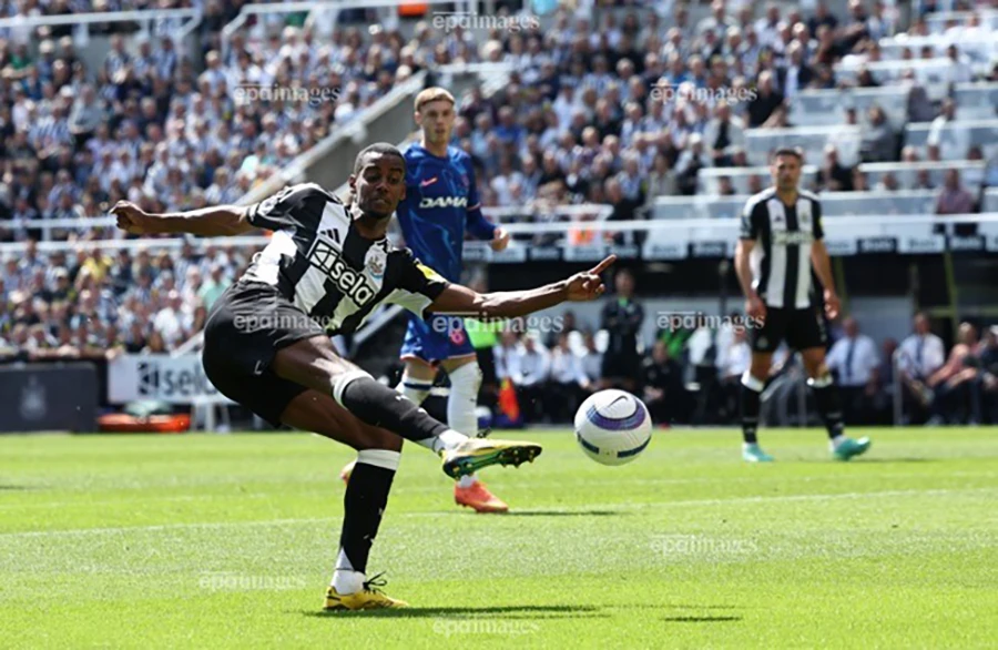 MU gặp rắc rối lớn vì vụ chuyển nhượng của Isak,MU,ISAK