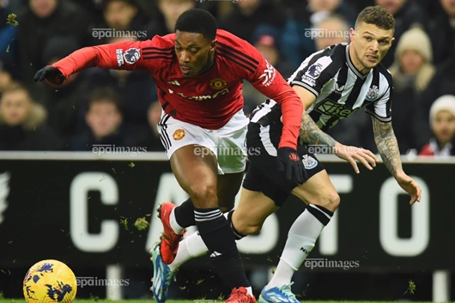 Hé lộ điều khoản gây sốc của Martial tại MU,MU,MARTIAL